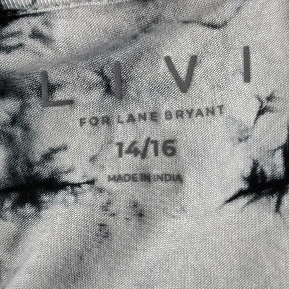 2/$30 Lane Bryant LIVI Cutout Tie-Dye Tee Size 14/16 | Short Sleeve Casual Top - Picture 3 of 6